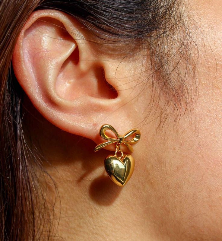 BowLove Earring