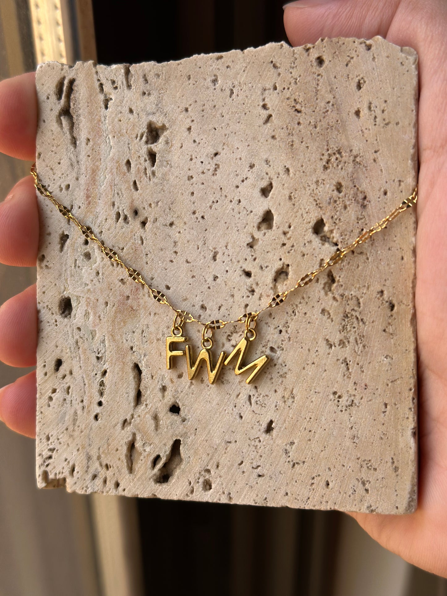 18K Lip Link Necklace Chain
