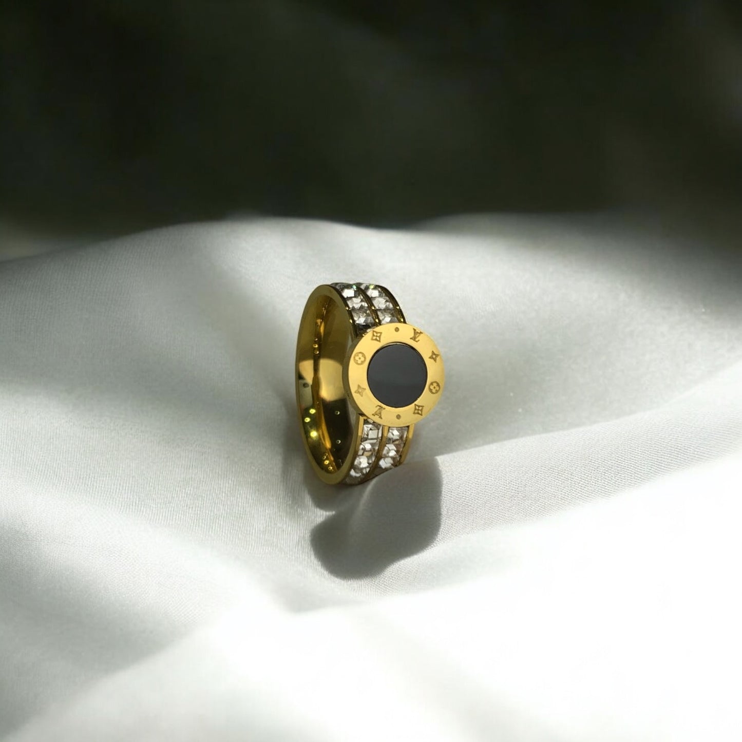 Eclipse Royale Ring