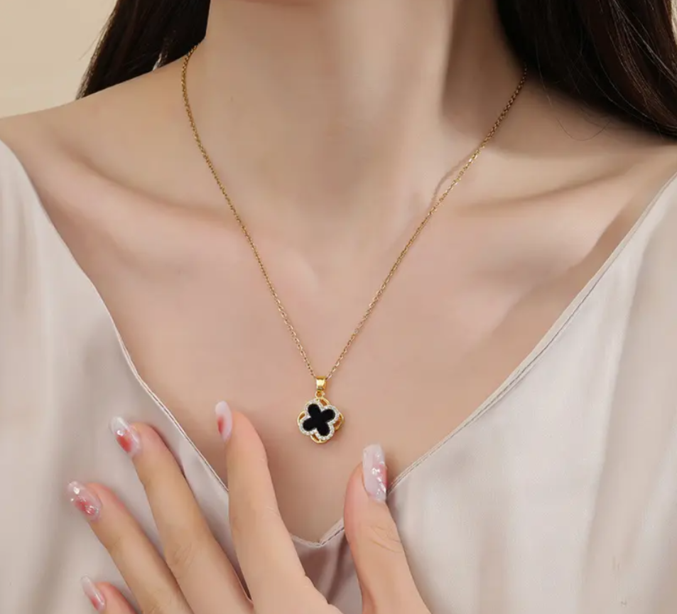 Clover Rotating Charm Pendant